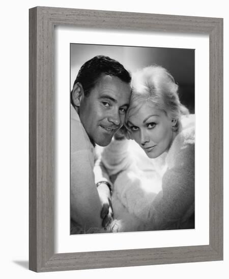 THE NOTORIOUS LANDLADY, 1961 DIRECETD BY RICHARD QUINE, script Blake Edwards, Jack Lemmon and Kim N-null-Framed Photo