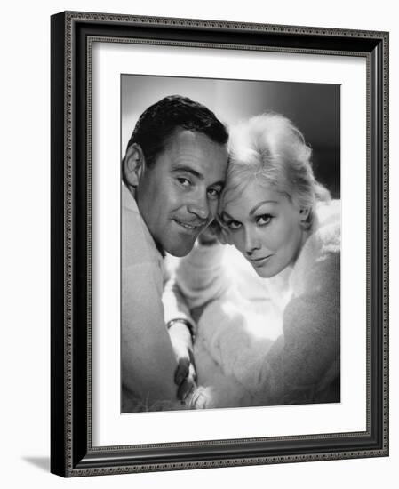 THE NOTORIOUS LANDLADY, 1961 DIRECETD BY RICHARD QUINE, script Blake Edwards, Jack Lemmon and Kim N-null-Framed Photo