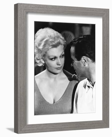 THE NOTORIOUS LANDLADY, 1961 DIRECETD BY RICHARD QUINE, script Blake Edwards, Kim Novak and Jack Le-null-Framed Photo