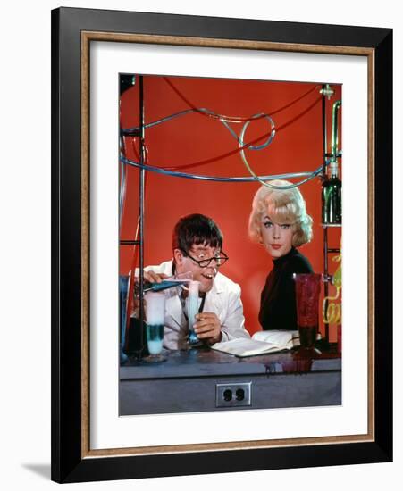 The Nutty Professor 1963 Directed by Jerry Lewis Jerry Lewis and Stella Stevens.-null-Framed Photo