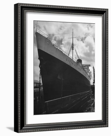 The Oceanliner Queen Elizabeth in Dry Dock For Overhaul and Refitting Prior to Her Maiden Voyage-Hans Wild-Framed Photographic Print