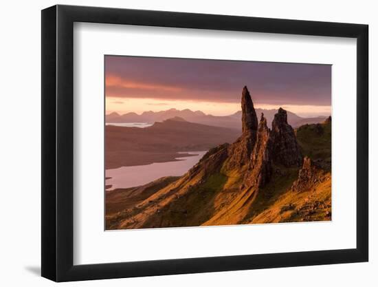 The Old Man of Storr at sunrise, Isle of Skye, UK-Ross Hoddinott-Framed Photographic Print