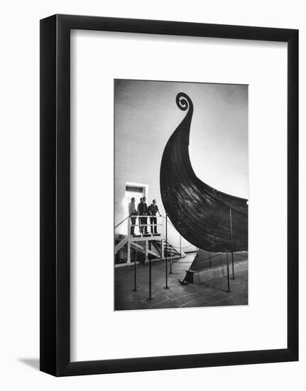 The " Oseberg boat", a Viking ship now in the Viking-skipshuset Museum in Oslo, Norway.-Erich Lessing-Framed Photographic Print