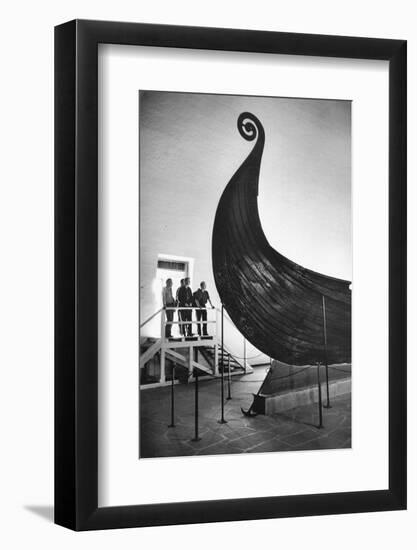 The " Oseberg boat", a Viking ship now in the Viking-skipshuset Museum in Oslo, Norway.-Erich Lessing-Framed Photographic Print