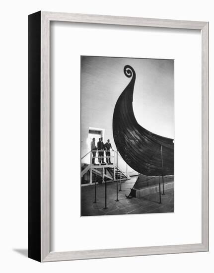 The " Oseberg boat", a Viking ship now in the Viking-skipshuset Museum in Oslo, Norway.-Erich Lessing-Framed Photographic Print