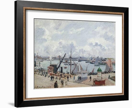 The Outer Harbour of Le Havre, Quai De Southampton, the Honfleur Boat Leaving the Harbour, 1903-Camille Pissarro-Framed Giclee Print