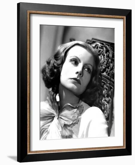 The Painted Veil, Greta Garbo, 1934-null-Framed Photo