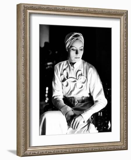 The Painted Veil, Greta Garbo, 1934-null-Framed Photo