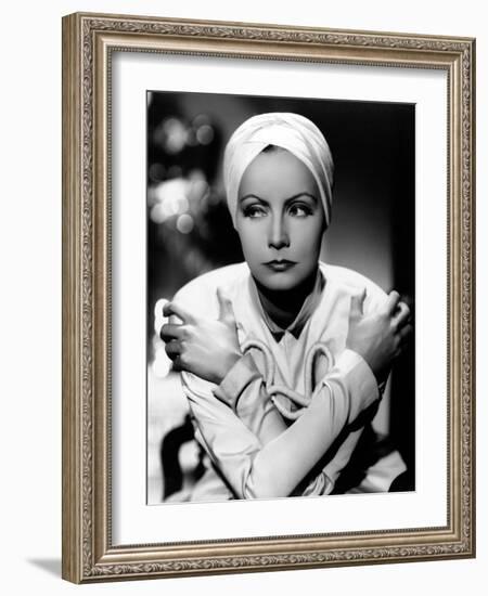 The Painted Veil, Greta Garbo, Directed by Richard Boleslavski, 1934-null-Framed Photographic Print