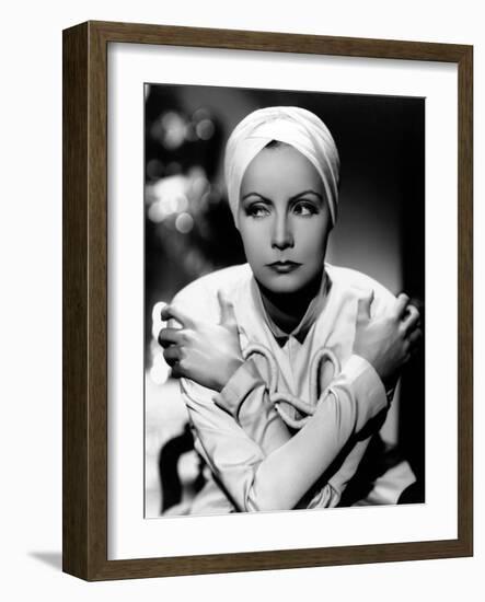 The Painted Veil, Greta Garbo, Directed by Richard Boleslavski, 1934-null-Framed Photographic Print