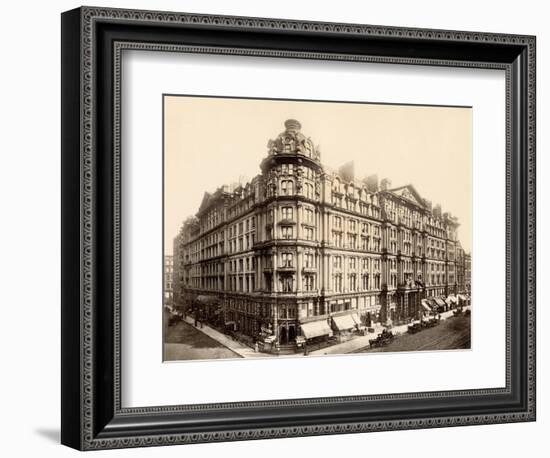 The Palmer House on the Corner of State and Monroe Streets, Chicago, 1890s-null-Framed Giclee Print