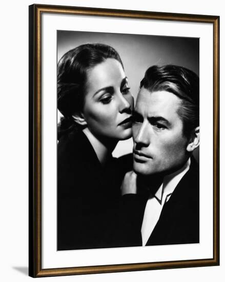 THE PARADINE CASE, 1948 directed by ALFRED HITCHCOCK Alida Valli and Gregory Peck (b/w photo)-null-Framed Photo