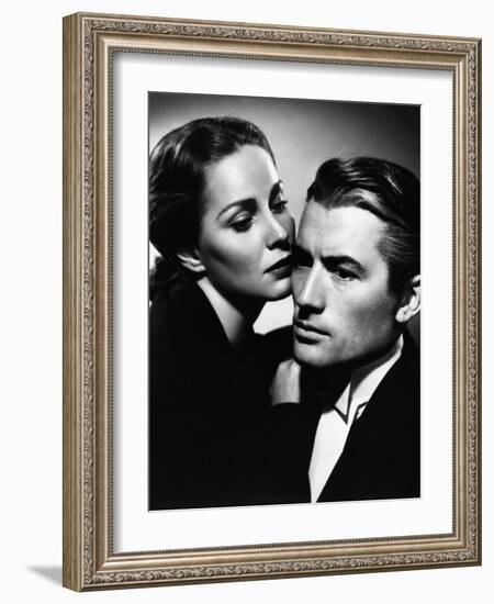 THE PARADINE CASE, 1948 directed by ALFRED HITCHCOCK Alida Valli and Gregory Peck (b/w photo)-null-Framed Photo