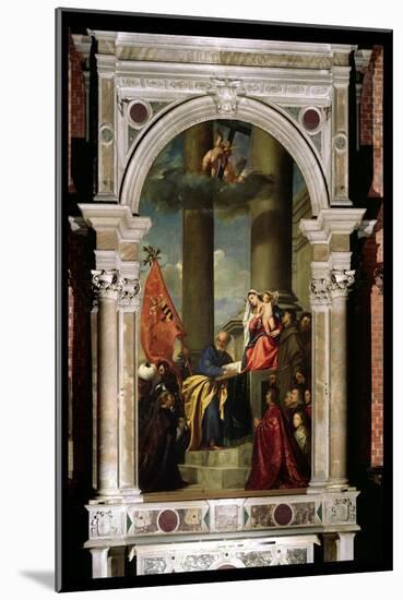 The Pesaro Altarpiece, 1519-26-Titian (Tiziano Vecelli)-Mounted Giclee Print