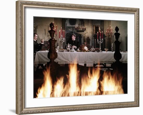 The Pit And The Pendulum, Vincent Price, John Kerr, Luana Anders, 1961-null-Framed Photo