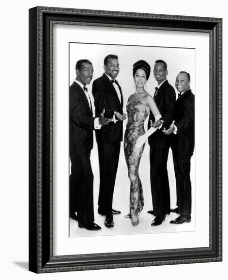 The Platters Groupe De Musiciens Rythm and Blues Chanteurs Noirs-null-Framed Photo