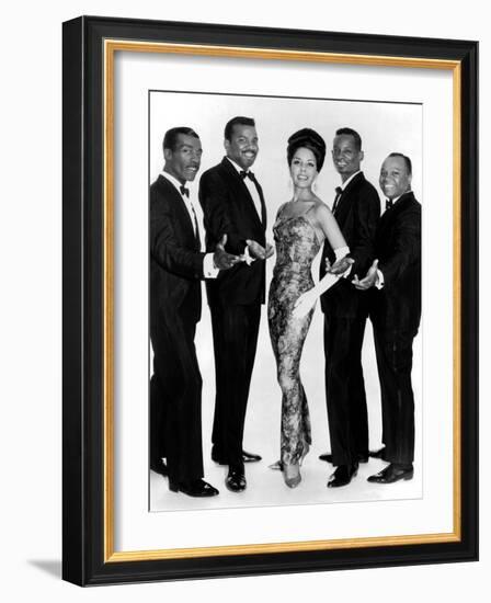 The Platters Groupe De Musiciens Rythm and Blues Chanteurs Noirs-null-Framed Photo