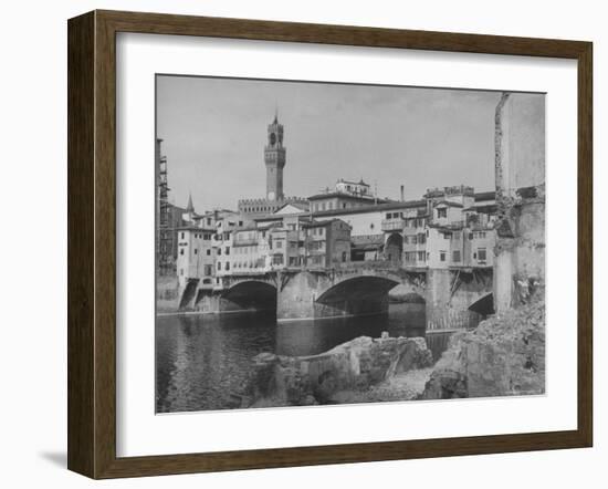 The Ponte Vecchio over the Arno River-Alfred Eisenstaedt-Framed Photographic Print