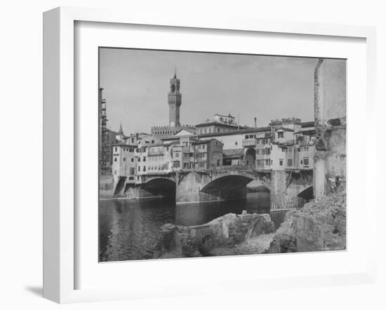 The Ponte Vecchio over the Arno River-Alfred Eisenstaedt-Framed Photographic Print