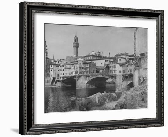 The Ponte Vecchio over the Arno River-Alfred Eisenstaedt-Framed Photographic Print