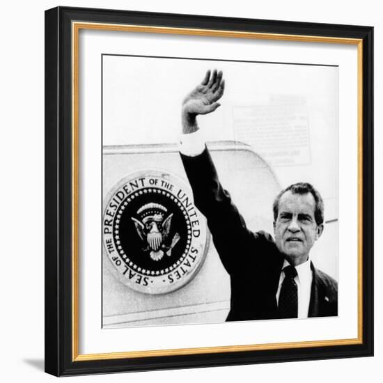 The Presidental Seal at Shoulder for Last Time, Pres Richard Nixon Exits Washington, Aug 9, 1974-null-Framed Photo