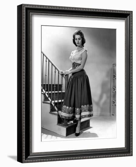 The Pride and the Passion, Sophia Loren, 1957-null-Framed Photo