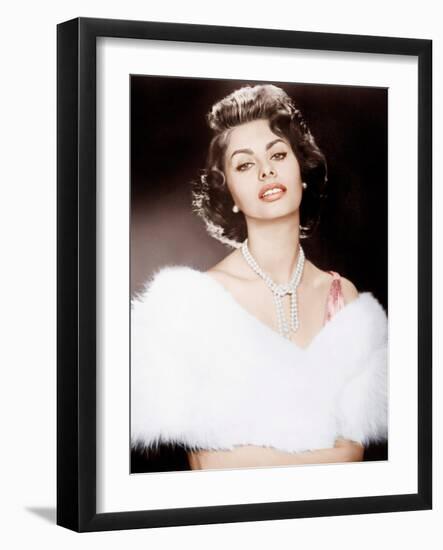 THE PRIDE AND THE PASSION, Sophia Loren, 1957-null-Framed Photo