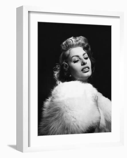 The Pride and the Passion, Sophia Loren, 1957-null-Framed Premium Photographic Print
