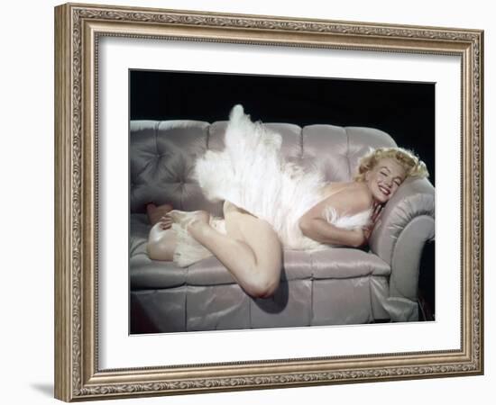 The Prince and the Shwogirl 1957 Directed by Laurence Olivier Marilyn Monroe-null-Framed Photo