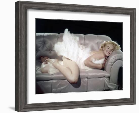 The Prince and the Shwogirl 1957 Directed by Laurence Olivier Marilyn Monroe-null-Framed Photo