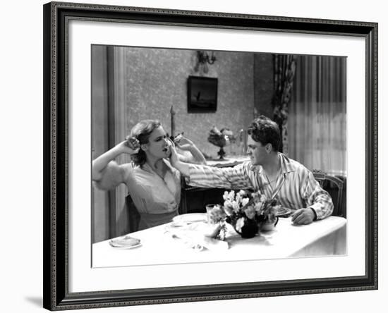 The Public Enemy, Mae Clarke, James Cagney, 1931, Domestic Fight With Grapefruit-null-Framed Photo
