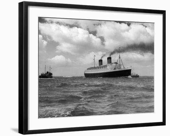 The "Queen Elizabeth" the Largest of the P-null-Framed Photographic Print