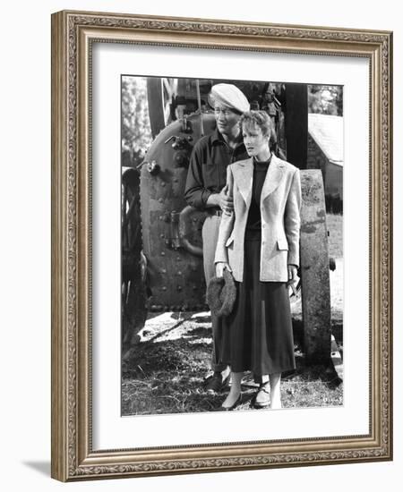 The Quiet Man, John Wayne, Maureen O'Hara, 1952-null-Framed Photo