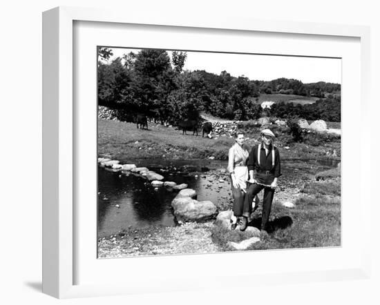 The Quiet Man, Maureen O'Hara, John Wayne, 1952-null-Framed Premium Photographic Print