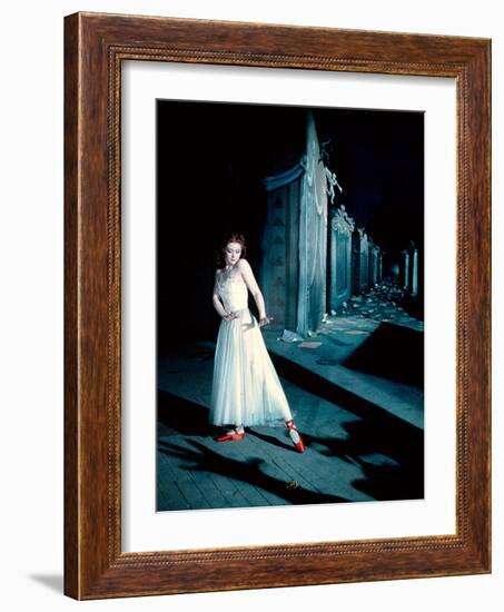 The Red Shoes, Moira Shearer, 1948-null-Framed Photo