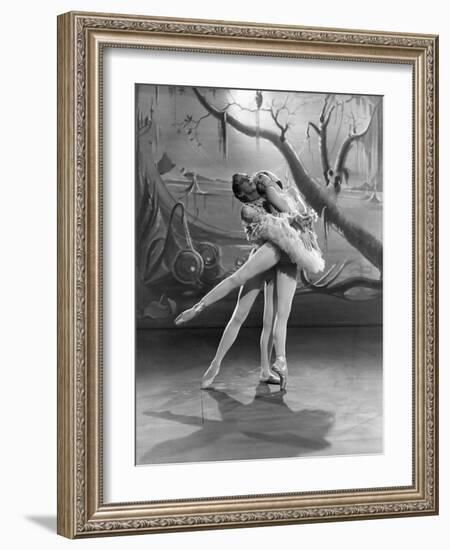 The Red Shoes, Robert Helpmann, Moira Shearer, 1948-null-Framed Photo