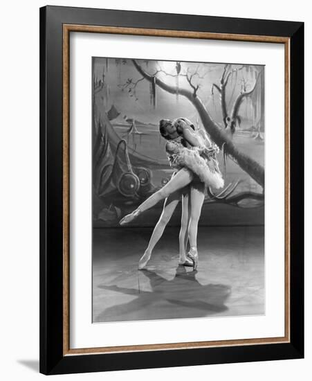 The Red Shoes, Robert Helpmann, Moira Shearer, 1948-null-Framed Photo