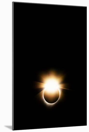 The Ring, Sun & Moon Total Solar Eclipse 2017 Diamond Ring-Vincent James-Mounted Photographic Print