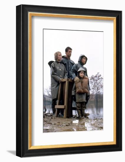 The River by Mark Rydell with Mel Gibson and Sissy Spacek, 1984 (photo)-null-Framed Photo