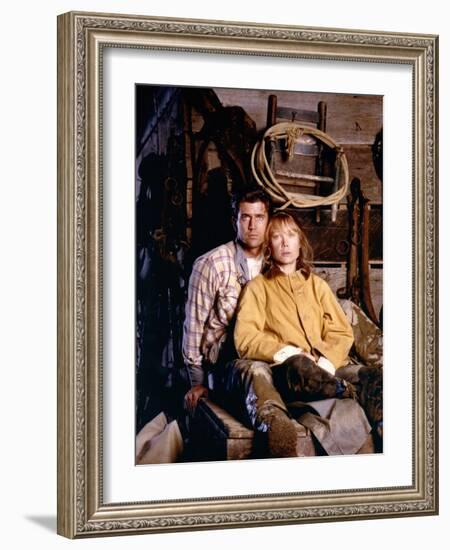 The River by Mark Rydell with Mel Gibson and Sissy Spacek, 1984 (photo)-null-Framed Photo