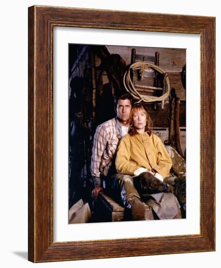 The River by Mark Rydell with Mel Gibson and Sissy Spacek, 1984 (photo)-null-Framed Photo