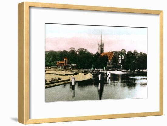 The River Thames at Marlow, Buckinghamshire, 1926-null-Framed Giclee Print