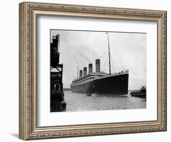 The RMS Olympic Sister Ship to the Titanic Arriving at Southampton Docks, 1925-null-Framed Photographic Print