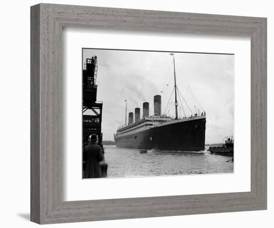 The RMS Olympic Sister Ship to the Titanic Arriving at Southampton Docks, 1925-null-Framed Photographic Print