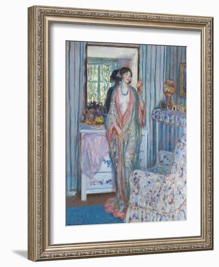 The Robe-Frederick Carl Frieseke-Framed Giclee Print