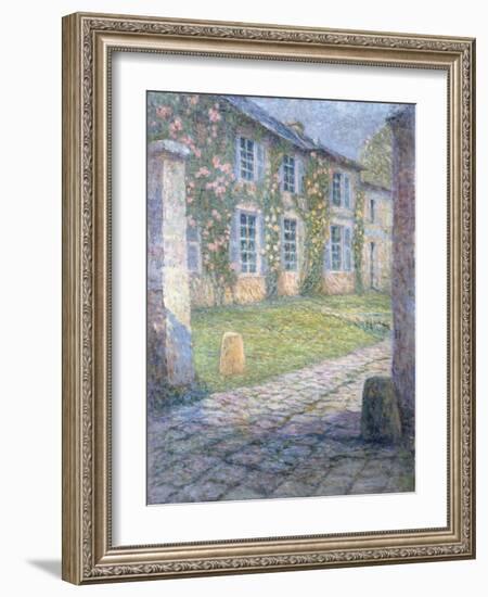 The Rose House in Versailles; La Maison Rose a Versailles, 1918-Henri Eugene Augustin Le Sidaner-Framed Giclee Print