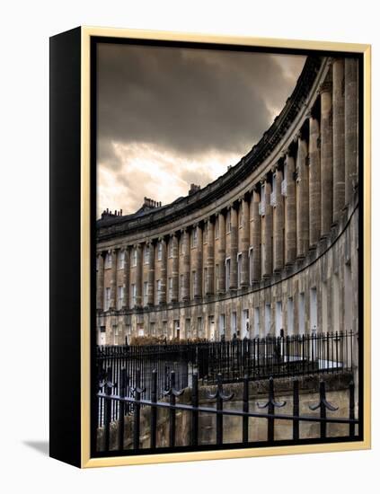 The Royal Cresecent in Bath, England-Tim Kahane-Framed Premier Image Canvas