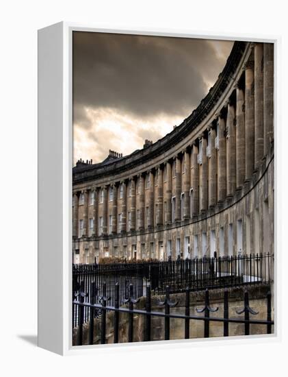 The Royal Cresecent in Bath, England-Tim Kahane-Framed Premier Image Canvas