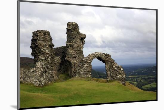 The ruins of Dinas Bran, a medieval castle near Llangollen, Denbighshire, Wales, United Kingdom, Eu-David Pickford-Mounted Photographic Print