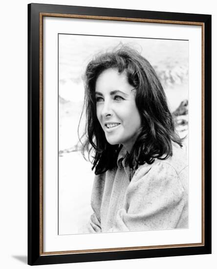 The Sandpiper, Elizabeth Taylor, 1965-null-Framed Photo